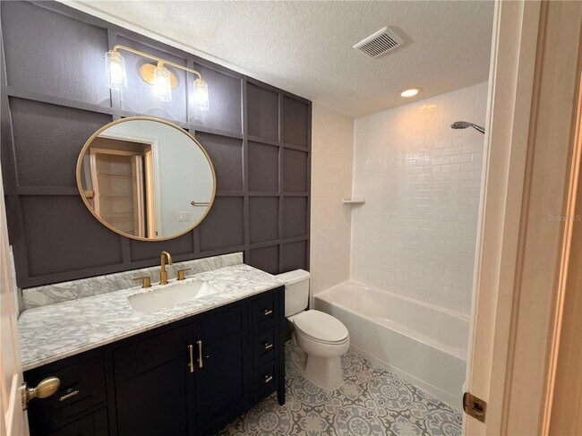 Building Photo - 5806 Oak Mill Terrace