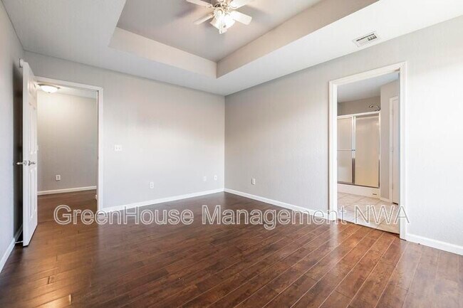 Building Photo - 520 Dewberry Ln