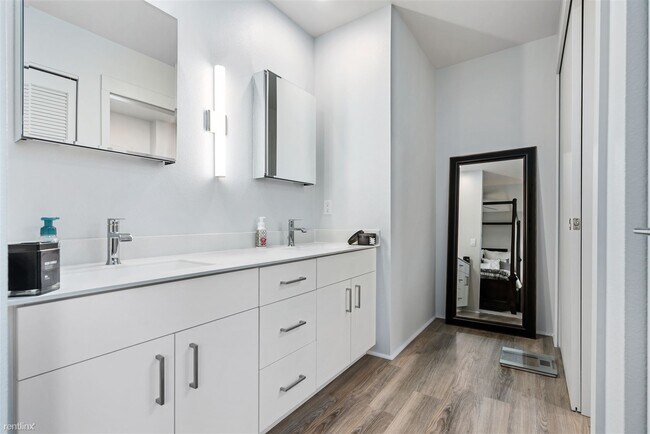 Building Photo - 3 br, 3.5 bath Townhome - 91-3575 Iwikuamo...