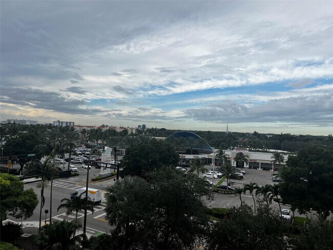 Building Photo - 4900 N Ocean Blvd