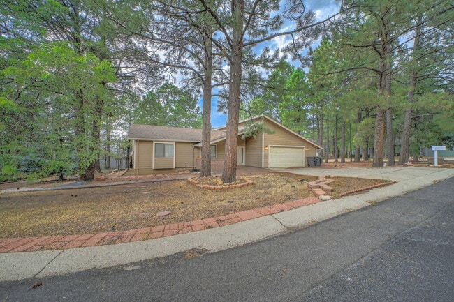 Building Photo - 1540 Spanish Moss Way