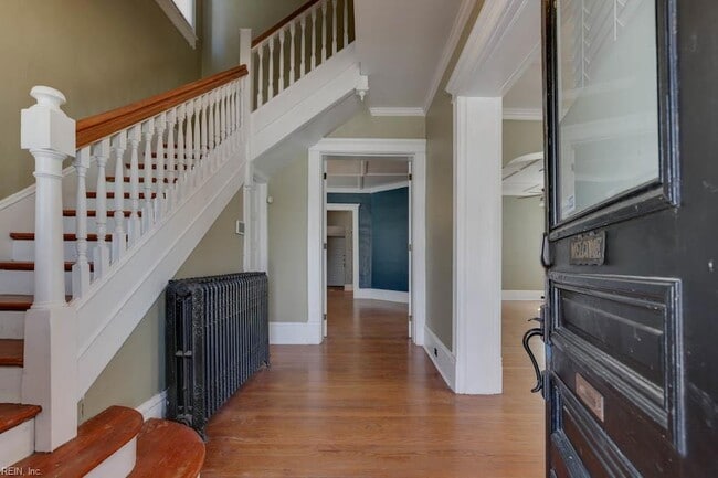 Building Photo - 1051 Naval Ave