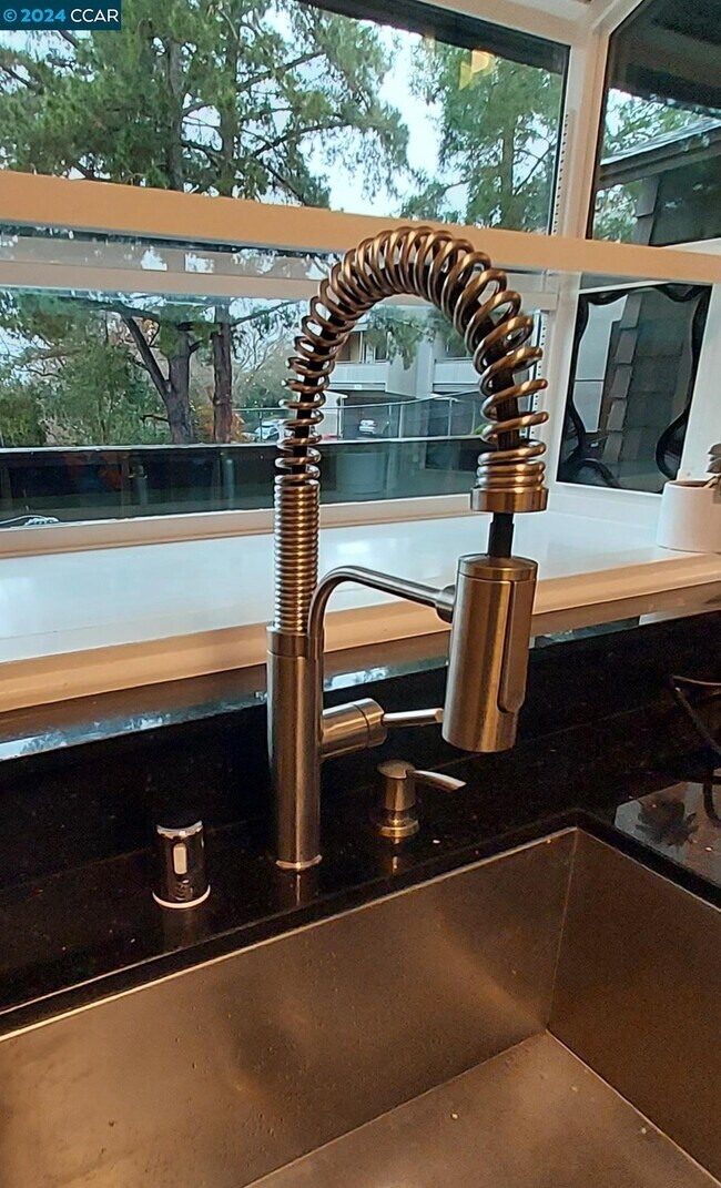 Building Photo - 3262 Marlene Dr