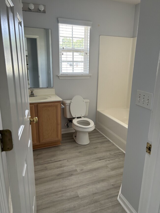 Building Photo - 4328 Heartwood Ln