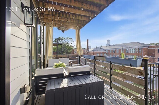 Building Photo - 1331 Taylor St NW