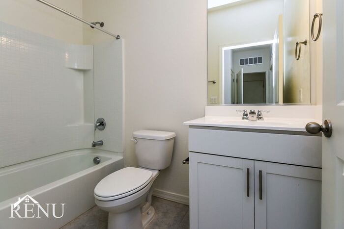 Building Photo - 35480 W San Capistrano Ave