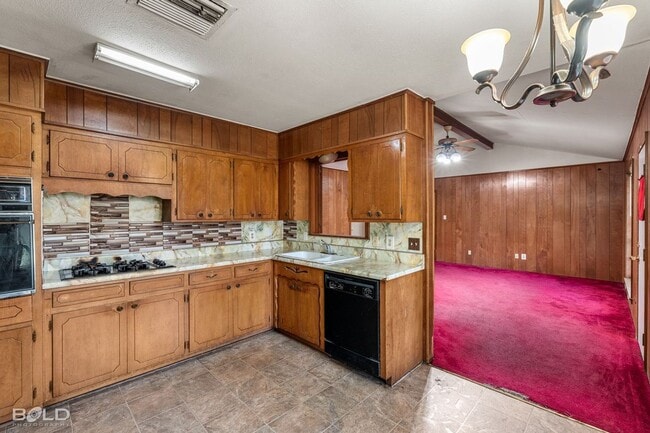 Building Photo - 2935 Salem Dr