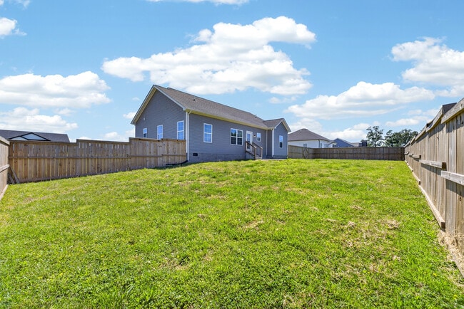 Building Photo - 147 Greenbriar Ln