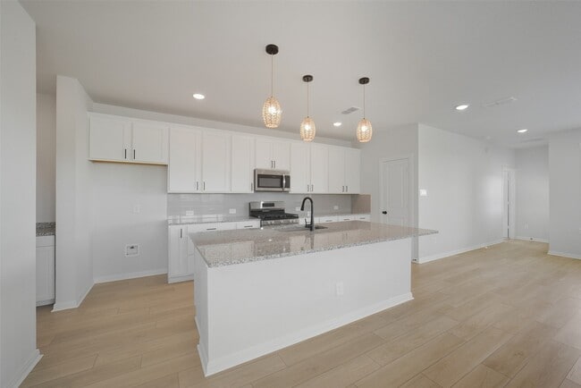 Building Photo - 13102 Verde Oaks Trl