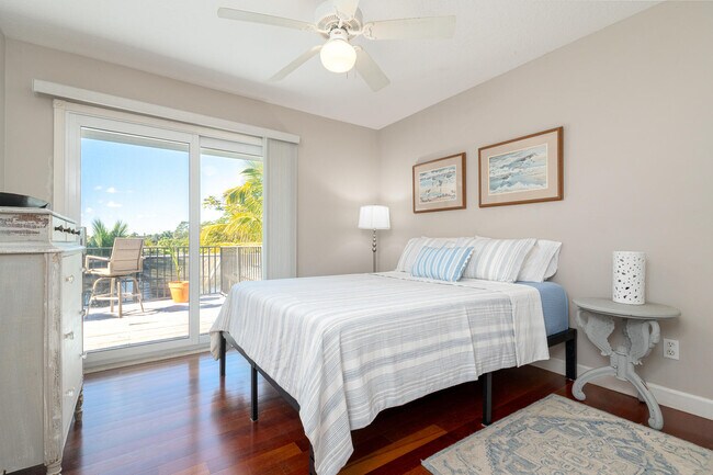 Building Photo - 3842 SW St Lucie Ln