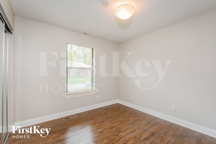 Building Photo - 5854 Blackberry Dr