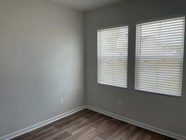 Building Photo - 2114 Wild Indigo Cir NW