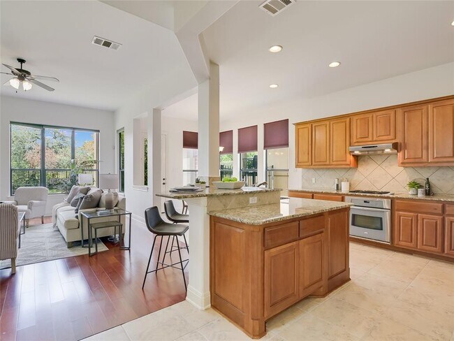 Building Photo - 2305 Gilia Dr