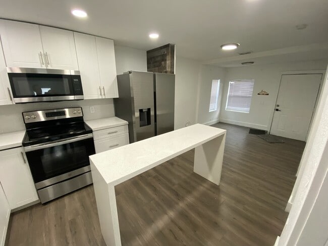 Building Photo - 2987 NW 44th St