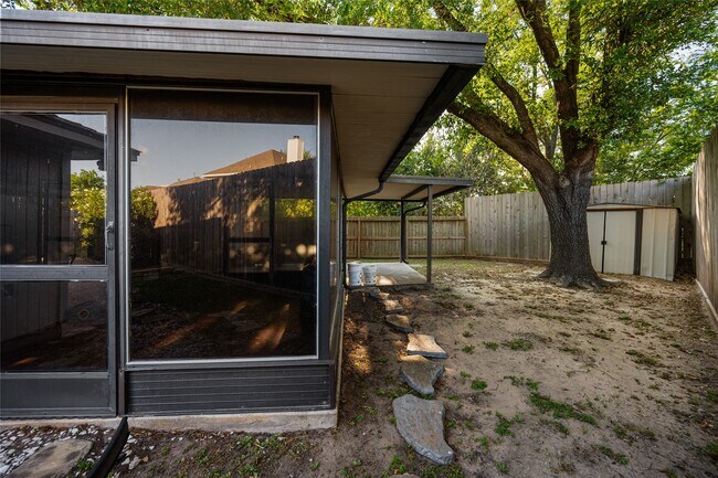 Building Photo - 16534 Lacey Ln