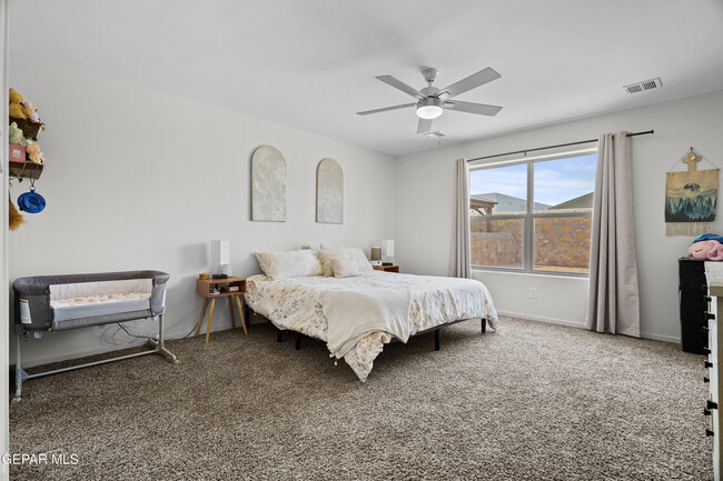 Building Photo - 15220 Apex Ct