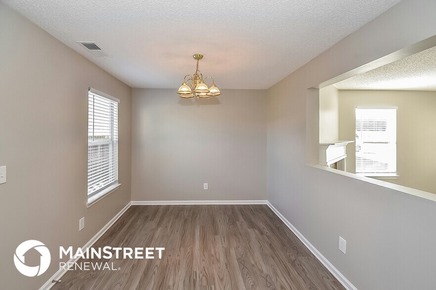 Building Photo - 3146 Redwood Run