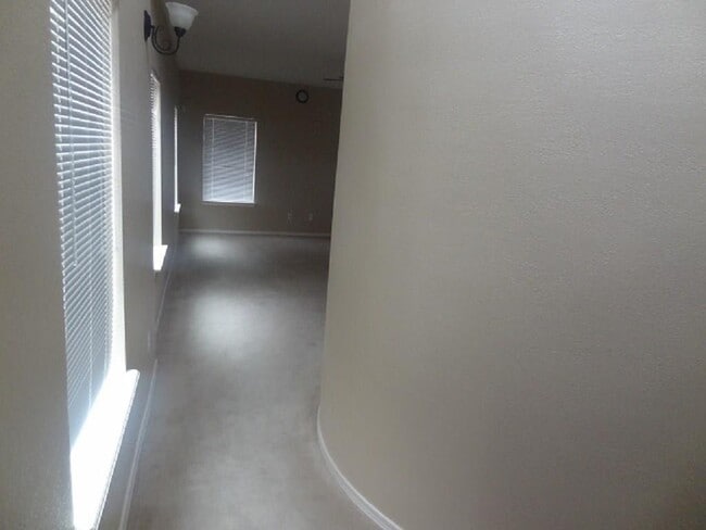 Building Photo - 12325 Sombra Grande Dr