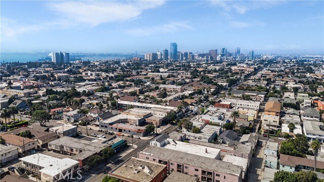 Building Photo - 1827 E 4th St