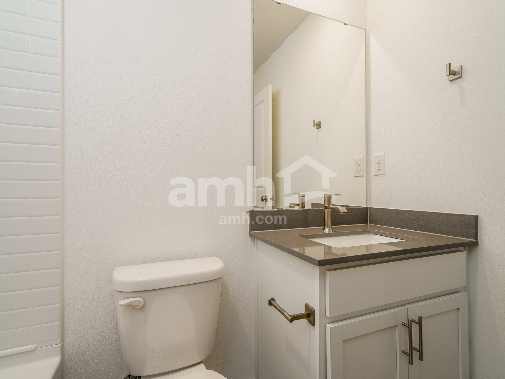 Building Photo - 8946 50th Ave SE