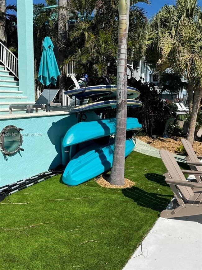 Building Photo - 124 Indies Dr S