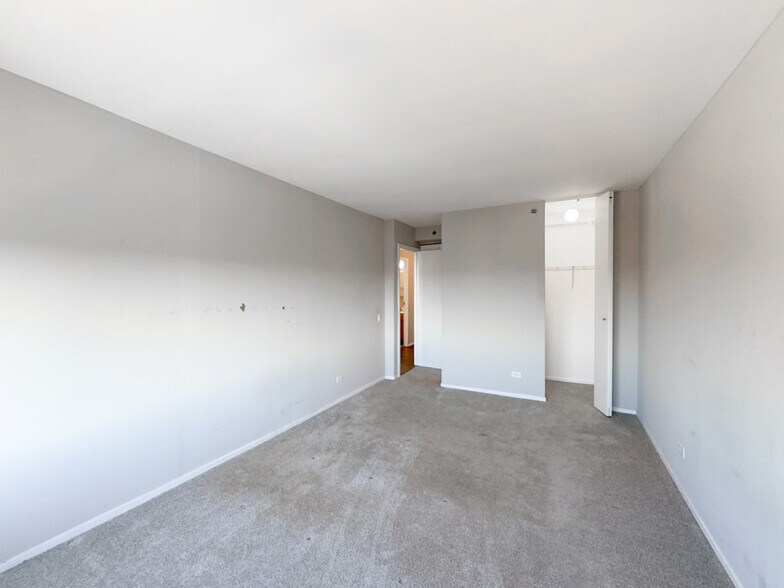 Building Photo - 4334 N Hazel St