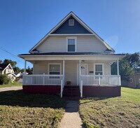 Building Photo - 1620 Nevada St