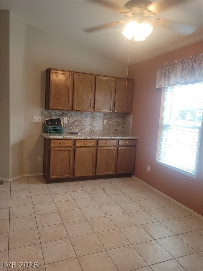 Building Photo - 2726 Peekskill Ave