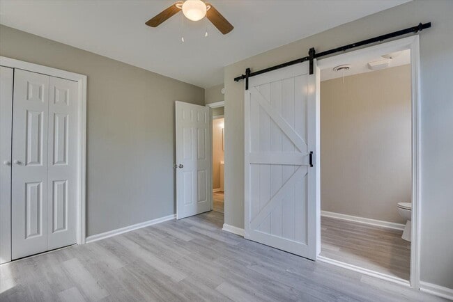 Building Photo - 3635 Spanish Trace Dr
