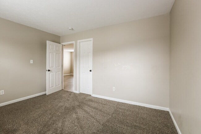 Building Photo - 7329 Kimble Dr