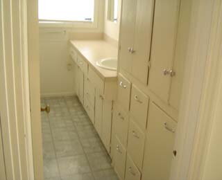 Building Photo - "Charming 2-Bedroom Home in Lubbock with Spacious 1318 Sq Ft Layout!"