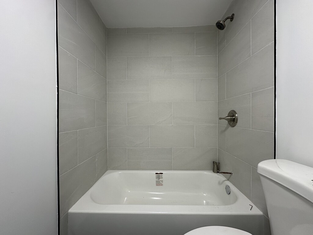 Building Photo - 1634 N Whipple St