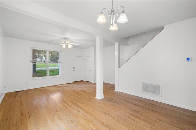 Building Photo - 50% Off First Month! Spacious 3BR Townhome...