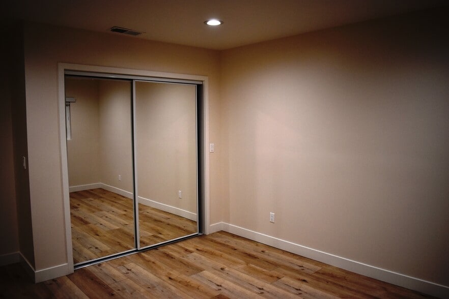 Building Photo - 18343 San Jose St