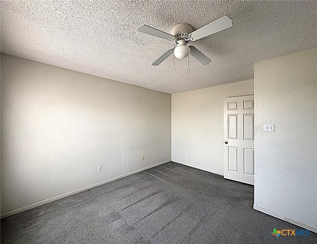 Building Photo - 1307 Monroe Loop