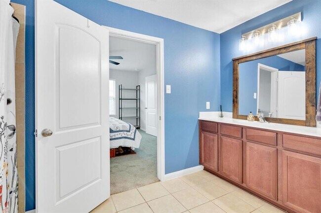 Building Photo - 316 Shoshone Ridge Dr