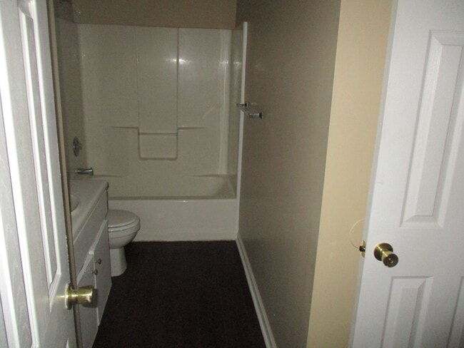 Building Photo - 2517 Cardinal St