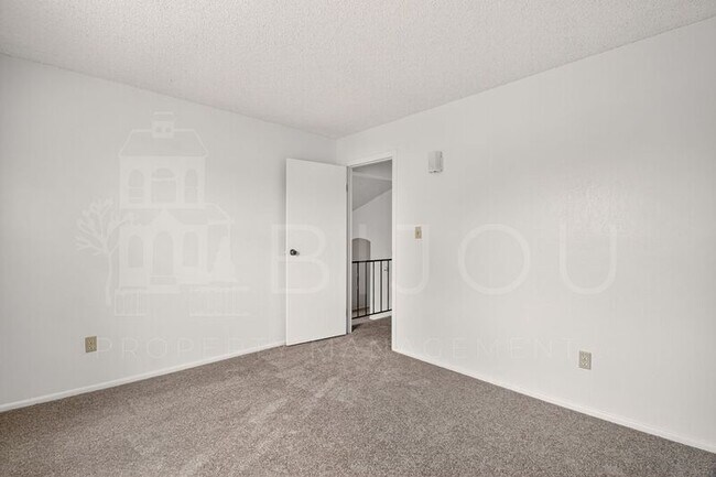 Building Photo - 7305 Centennial St