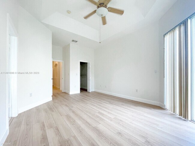 Building Photo - 4 br, 2 bath House - Vizcaya