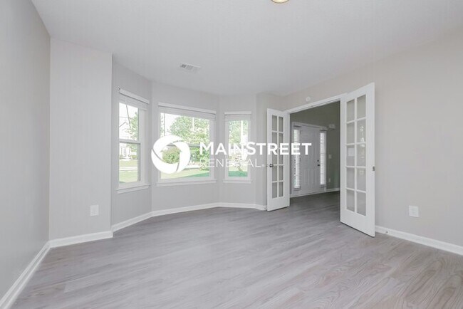 Building Photo - 4 Bedroom Pet-Friendly Home in Atlanta, GA with Main Street Renewal