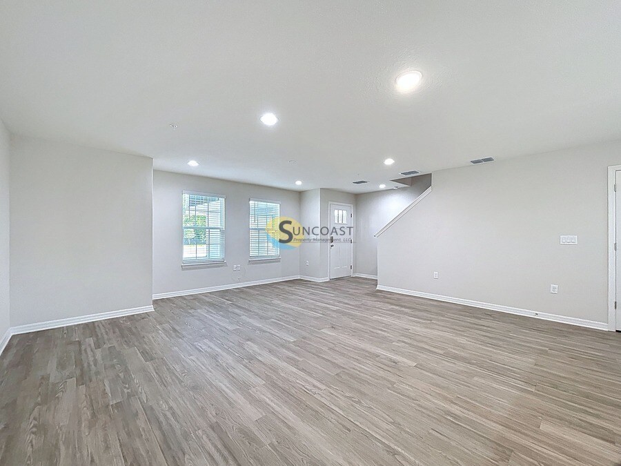 Building Photo - 3821 SW 43rd Ct