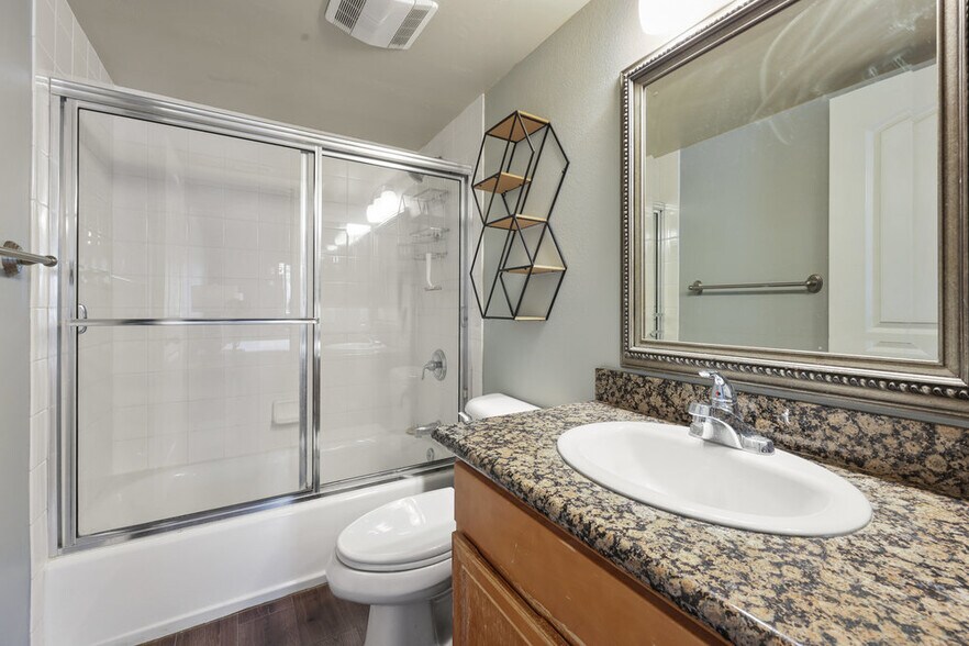 Building Photo - 2744 B St