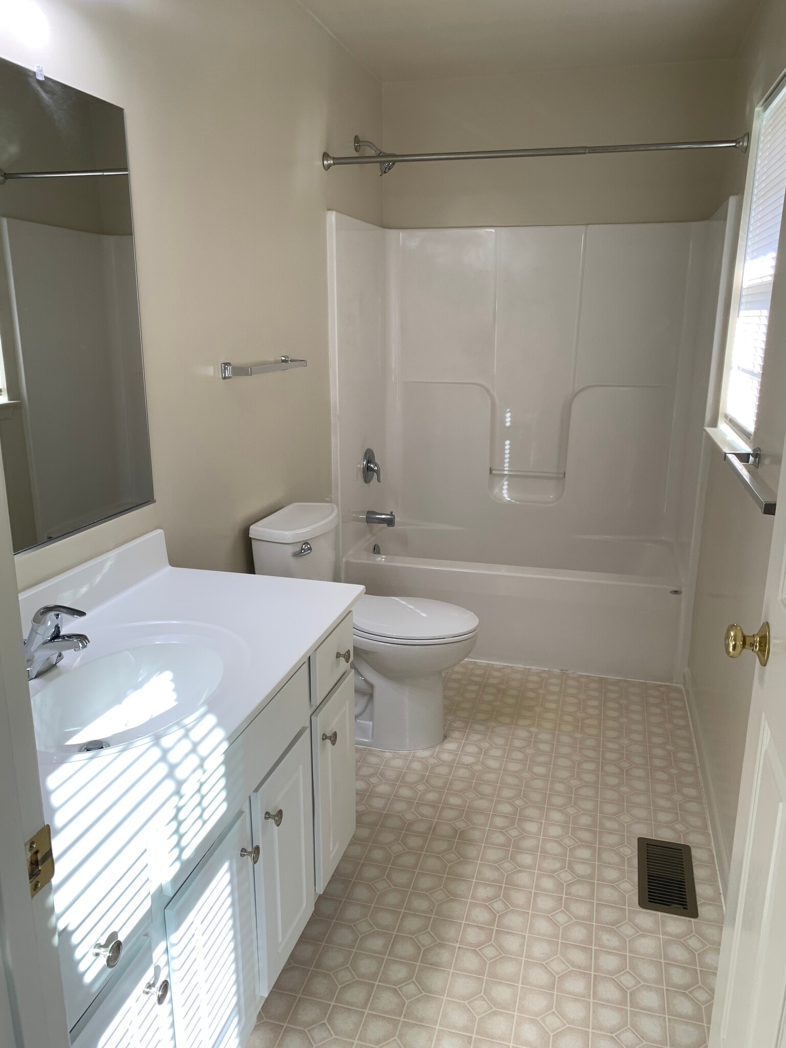 Master Bath - 67 Brightwood Dr