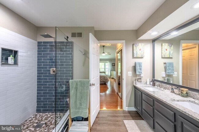 Building Photo - 3961 Stirrup Ct