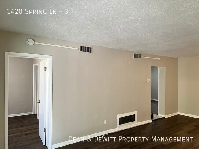 Building Photo - Clearwater APT - 2/2 For Rent