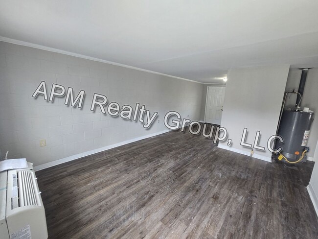 Primary Photo - Renovated apartment in downtown Columbia