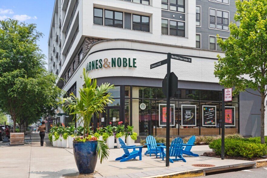 Building Photo - 11322 Westbrook Mill Ln