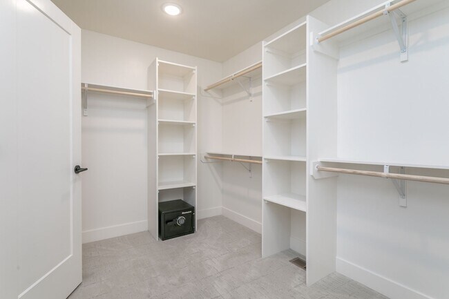 Building Photo - Luxury Breckenridge Park Home