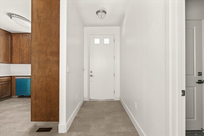 Building Photo - 40484 Bollinger Pl