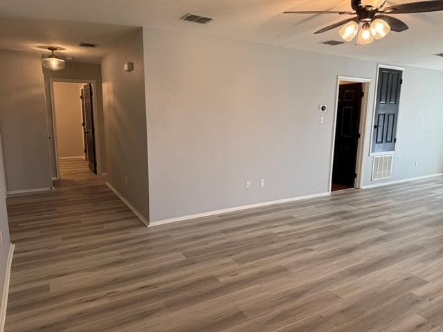 Building Photo - 2841 Bluffs Ct